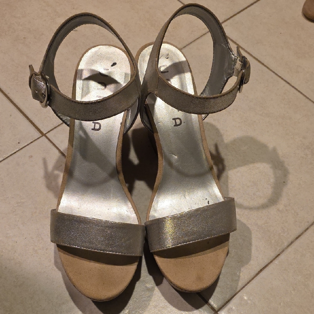 Unisa Silver Women's Platform Heels 10